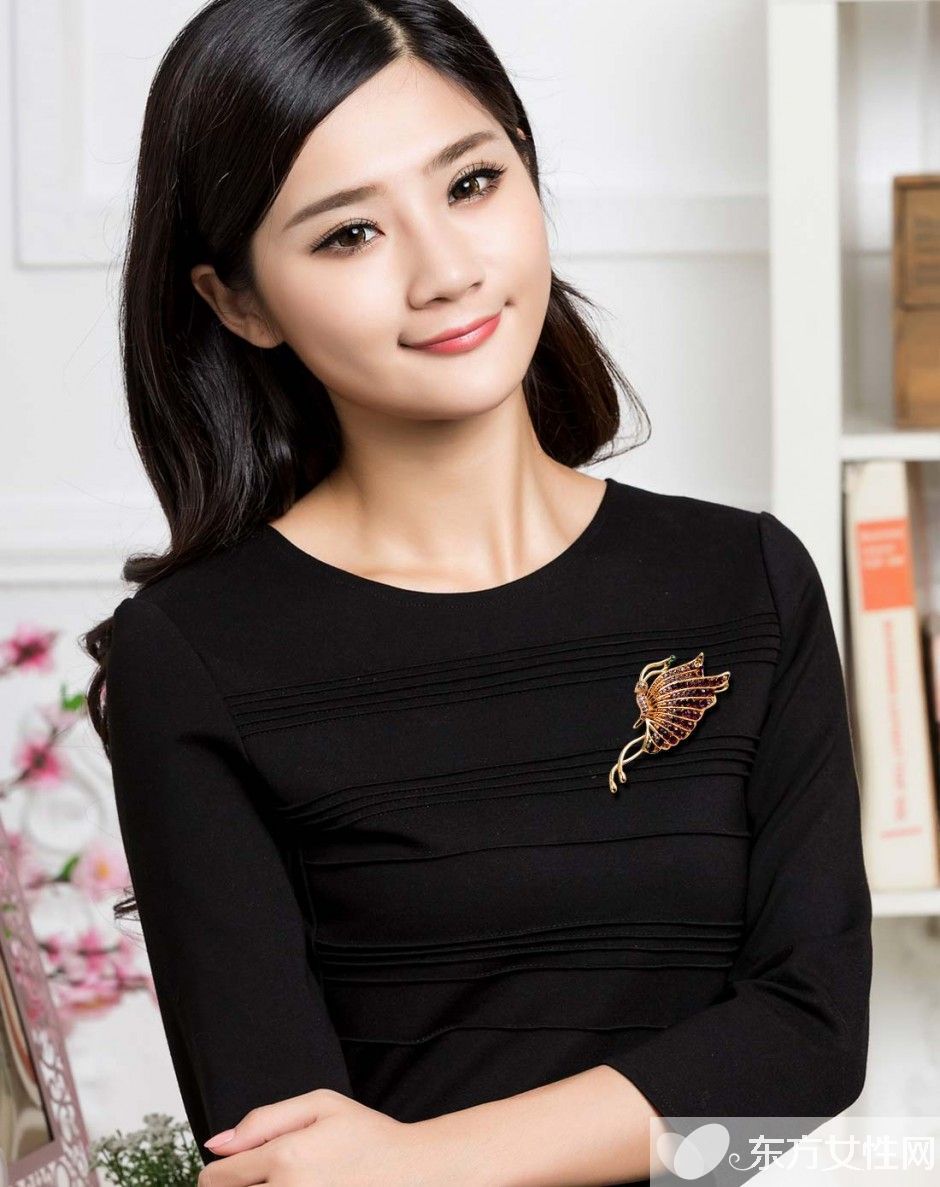 胸针时尚饰品推荐 彭麻麻也是胸针爱好者哦