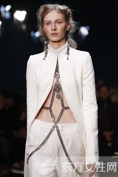 2016春夏流行首饰推荐 超个性的首饰哪个女生不爱