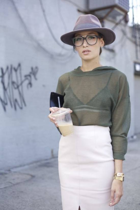 赶时髦的框架眼镜怎么戴 八个技巧要记好