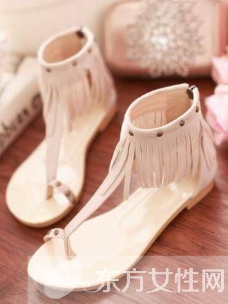 流苏鞋怎么搭配好看 为什么它们会那么受欢迎