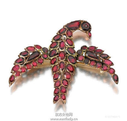 鸟儿胸针奢华大气