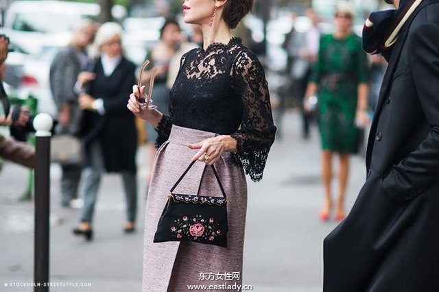 鞋包配饰让人耳目一新