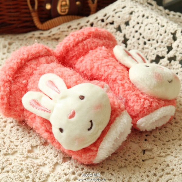 卡通手套造型戴出活力气息