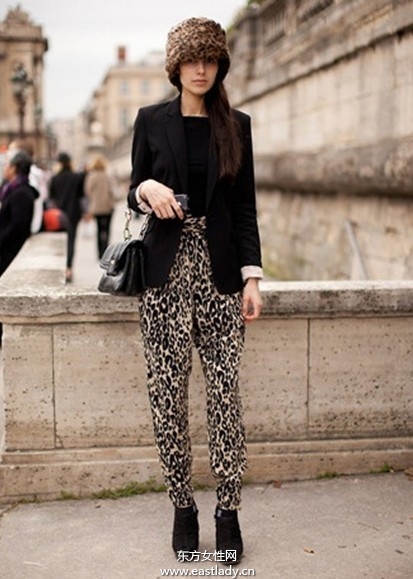 时尚皮草帽给冬日带来一丝暖意