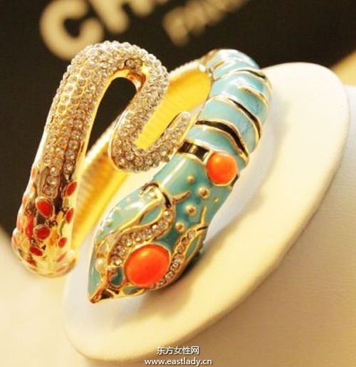 蛇年必备转运饰品很潮又实用