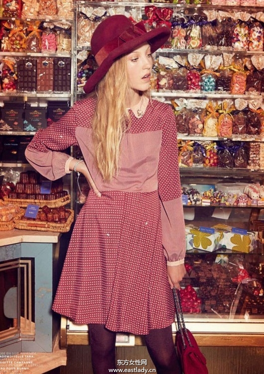 学明星巧戴帽子瞬间提升人气