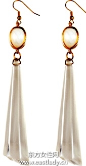 精致别样耳环彰显小女人的优雅和美丽