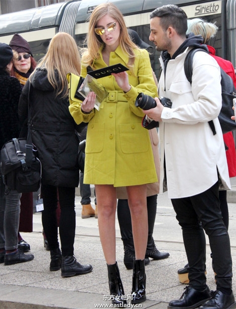 初春季节炫时尚 选对墨镜做女王