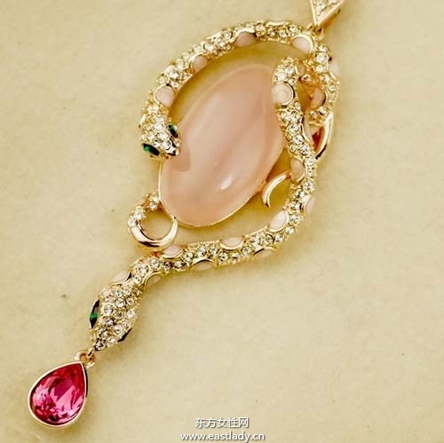 蛇年必备转运饰品很潮又实用