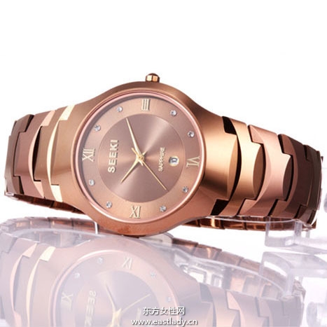 经典时尚情侣手表见证你们最真的爱情