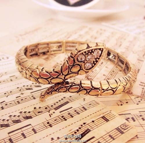 蛇年必备转运饰品很潮又实用