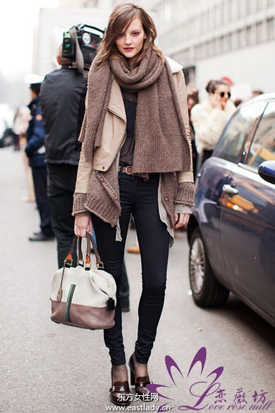 欧美街头围巾混搭穿出江南风情