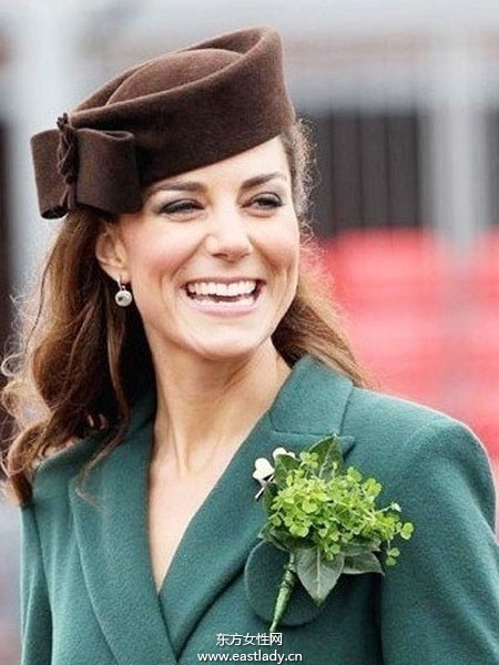 帽子怎么戴才高贵 让我们向凯特王妃学习
