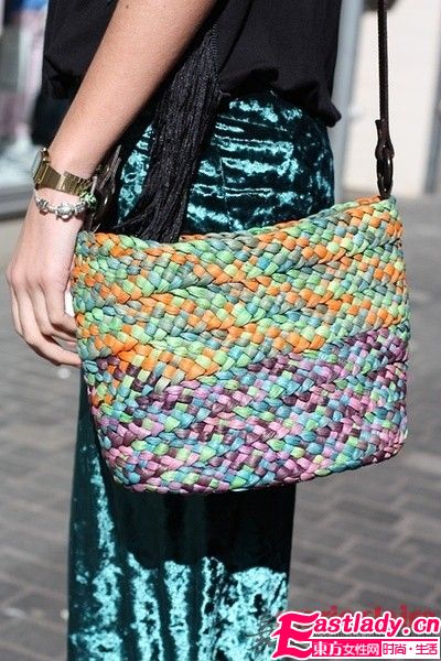 草编包时尚款给你清凉一夏