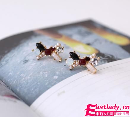 今冬美丽百分百 小饰物点亮今冬天