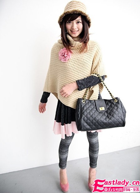 色彩亮丽包包 沉闷寒冬搭配最抢眼