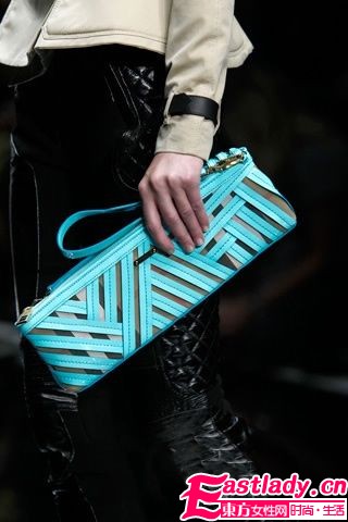 奢华手袋实用指南 不同场合不同搭配