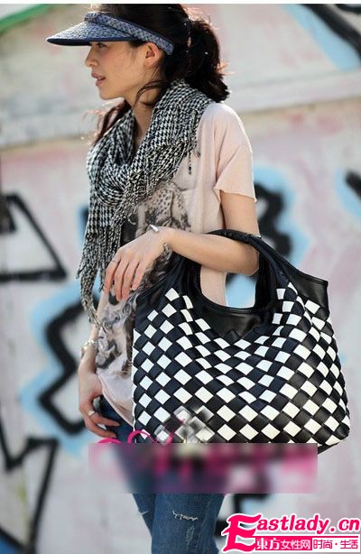 编织流苏包包大比拼 谁更优雅你来定