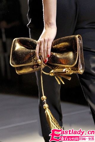 奢华手袋实用指南 不同场合不同搭配