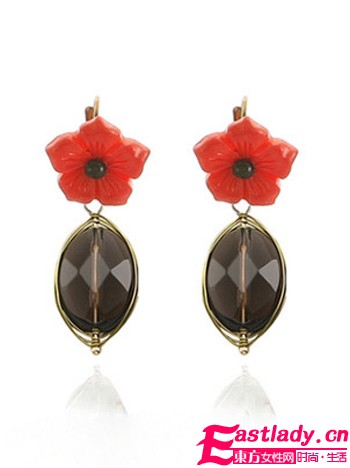 掌握耳环佩戴秘诀 让美丽持续绽放