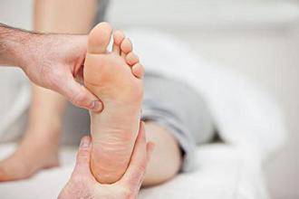 孕妇脚肿怎么办 如何正确缓解孕妇脚肿