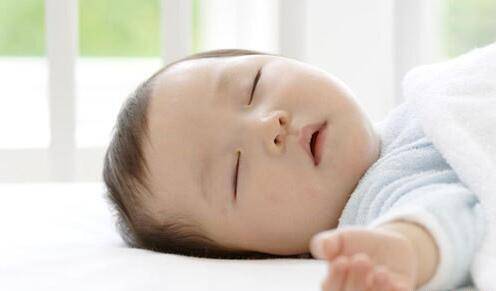 宝宝出生的体重标准 体重太轻易患这些病