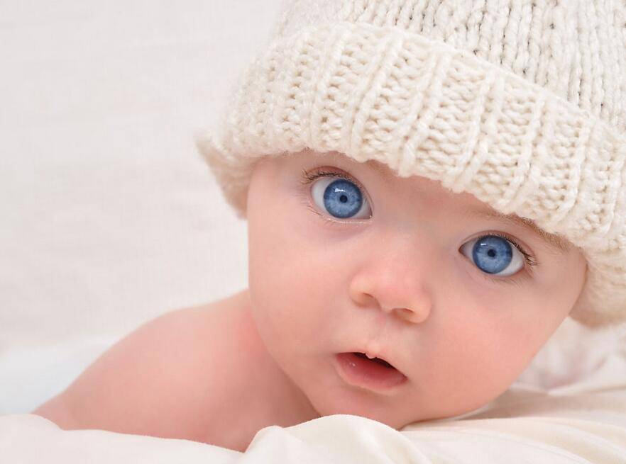 三个月宝宝抬头不好 当心缺钙