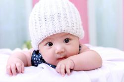 宝宝流鼻血怎么止血 切记这些方法是错误的