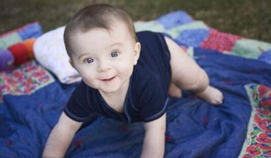 宝宝 春捂 怎么捂 解读春捂穿衣原则