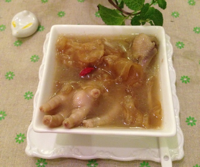 新妈妈必备的八款坐月子食谱推荐