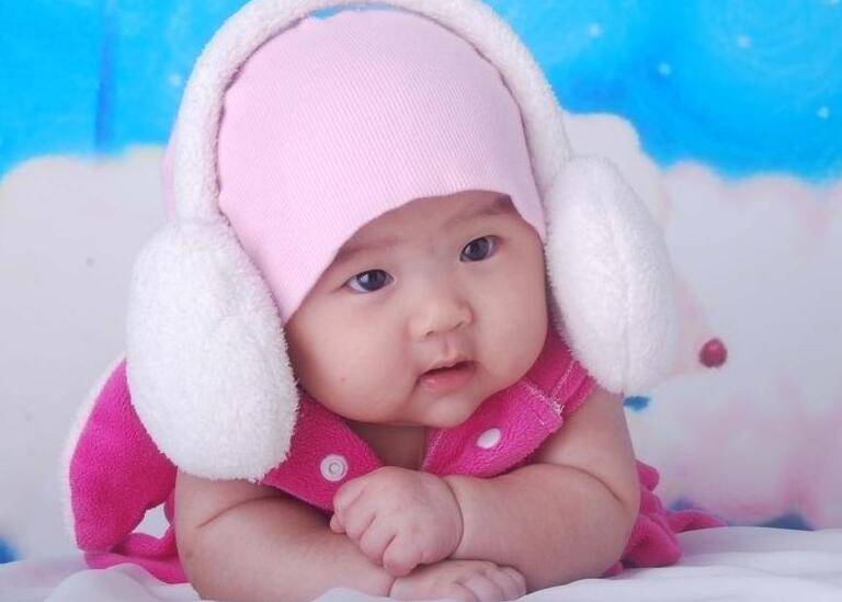 如何判断婴儿是否便秘 以下症状需注意