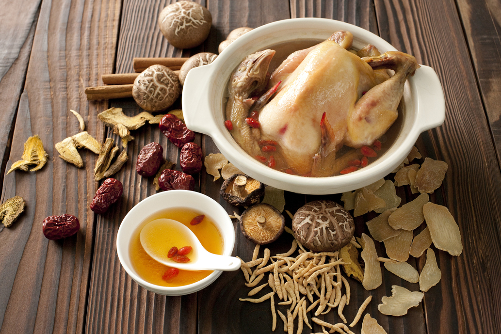 新妈妈必备的八款坐月子食谱推荐