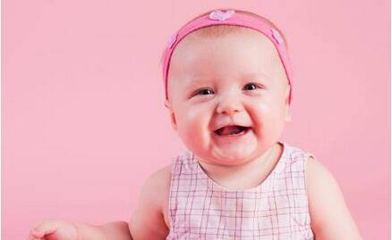 宝宝长牙顺序及时间 长牙发烧妈妈需留心