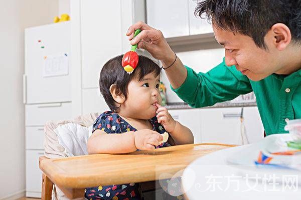 三岁宝宝饮食习惯应该如何正确培养