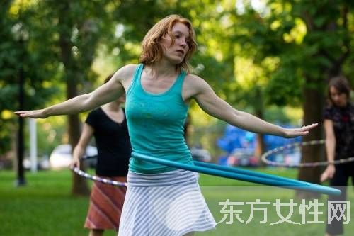 呼啦圈的五大减肥方法 呼啦圈减肥法的注意事项