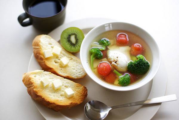 几款健康又美味的蔬菜汤 春季减肥好帮手