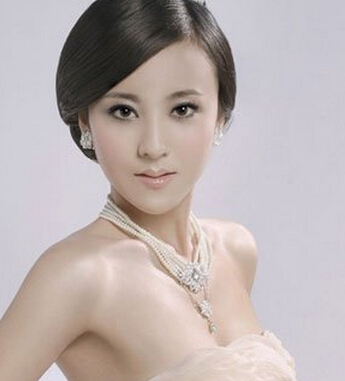 速成瘦身操 10步练就魔鬼身材