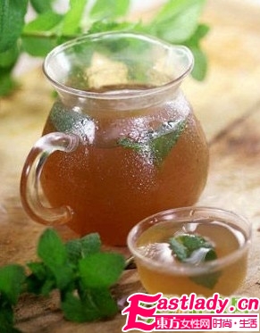 每天4杯蜂蜜水让瘦6斤