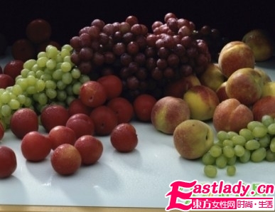 秋季这样吃水果 月减20斤