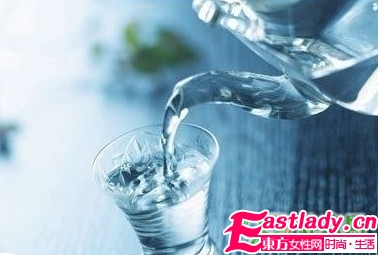 淡盐水要怎么喝才有助瘦身