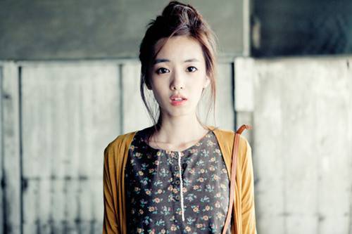 三款快速瘦脸按摩操 塑造精致小V脸