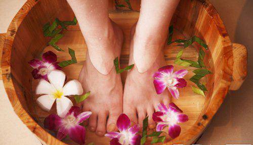 简单运动食疗法 让你快速瘦腿