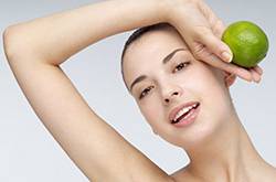 瘦手臂最有效的方法 几招教你甩掉粗手臂