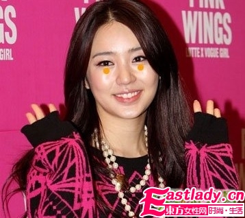 穴位瘦脸 这些女明星有妙招