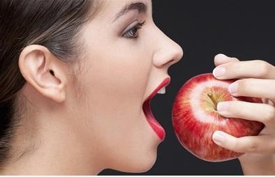 苹果减肥法，吃三天苹果让你瘦一圈