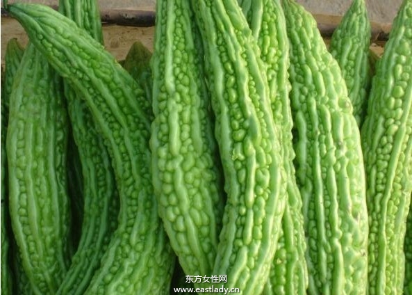 剖析苦瓜汁七大营养功效 据说还能减肥哦