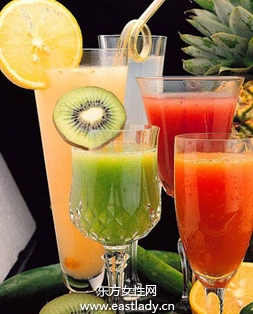 排毒瘦身蔬果汁快速排出体内垃圾