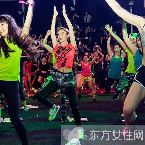 好身材全靠动起来 跟这些女明星一起运动吧