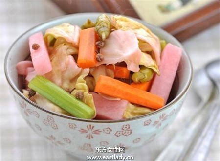 女星尹恩惠靠三日泡菜减肥餐暴瘦9公斤