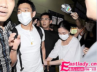 男星也傍大款  盘点爱上女富豪的男明星